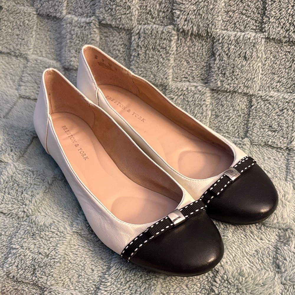Preston & York Two-Tone Black and White Flats